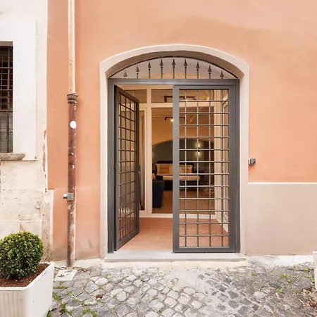 Leopardo Boutique In Trastevere Affittacamere Roma